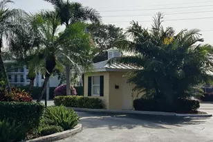 21 Colonial Club Dr, Boynton Beach, FL 33435 - Photo 1