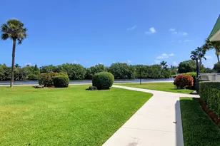 21 Colonial Club Dr, Boynton Beach, FL 33435 - Photo 45