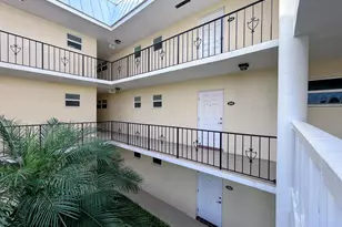21 Colonial Club Dr, Boynton Beach, FL 33435 - Photo 27