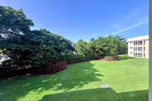 21 Colonial Club Dr, Boynton Beach, FL 33435 - Photo 15