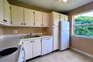 21 Colonial Club Dr, Boynton Beach, FL 33435 - Photo 11