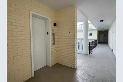 21 Colonial Club Drive #202, Boynton Beach, FL 33435 - Photo 3