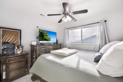 2045 Pinehurst Drive, West Palm Beach, FL 33407 - Photo 21