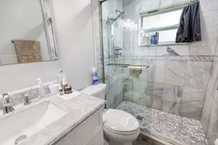 2045 Pinehurst Dr, West Palm Beach, FL 33407 - Photo 11