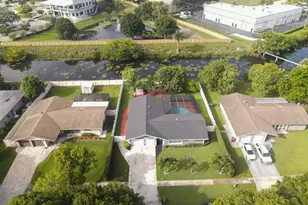 2045 Pinehurst Dr, West Palm Beach, FL 33407 - Photo 37