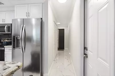 2045 Pinehurst Drive, West Palm Beach, FL 33407 - Photo 15