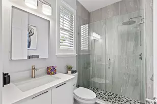 2241 NE 9th Ave, Wilton Manors, FL 33305 - Photo 7