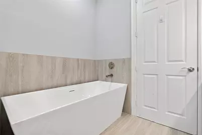 2241 NE 9th Avenue, Wilton Manors, FL 33305 - Photo 21