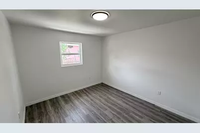 1063 NW 108th Terrace, Miami, FL 33168 - Photo 15
