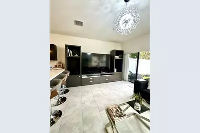 9207 W 33rd Lane, Hialeah, FL 33018 - Photo 15