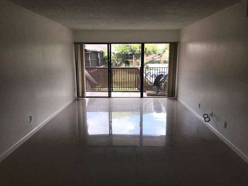 5825 Washington St #40-B - 5825 Washington St #40-B, Hollywood, FL 33023 Luxury Property | Jose Angel Pina