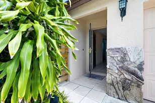 118 Beaumont Ln, Palm Beach Gardens, FL 33410 - Photo 3