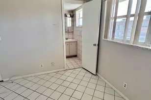 209 Oxford 200, West Palm Beach, FL 33417 - Photo 5