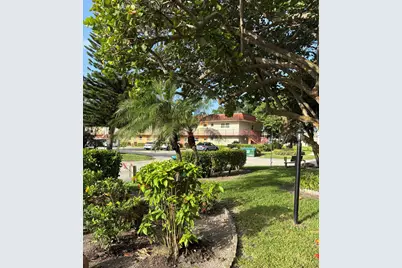 209 Oxford 200, West Palm Beach, FL 33417 - Photo 21