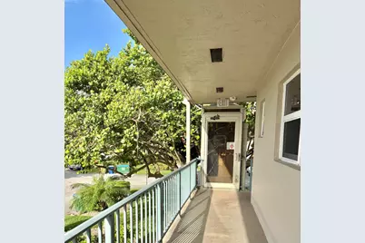 209 Oxford 200, West Palm Beach, FL 33417 - Photo 7