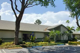 2334 S Cypress Bend Dr, Pompano Beach, FL 33069 - Photo 25