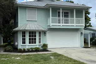180 8th Ct, Vero Beach, FL 32962 - Photo 1