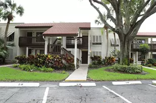 10187 Mangrove Dr, Boynton Beach, FL 33437 - Photo 1