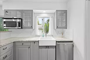 305 NE 14th Ave, Fort Lauderdale, FL 33301 - Photo 11