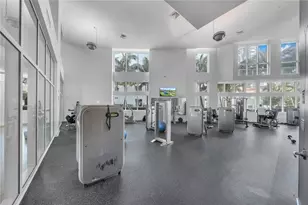 1900 N Bayshore Dr, Miami, FL 33132 - Photo 11