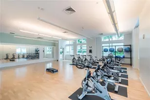 1900 N Bayshore Dr, Miami, FL 33132 - Photo 17