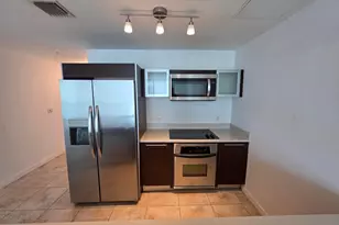 1900 N Bayshore Dr, Miami, FL 33132 - Photo 33