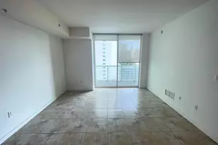 1900 N Bayshore Dr, Miami, FL 33132 - Photo 5