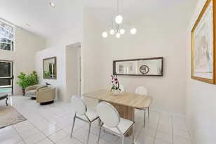 2016 Island Cir, Weston, FL 33326 - Photo 9