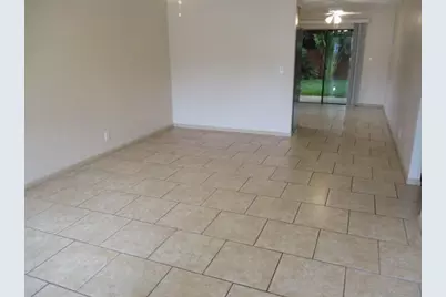 9077 E Highland Pines Drive #9077, Palm Beach Gardens, FL 33418 - Photo 3