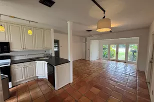 1749 NE 15th St, Fort Lauderdale, FL 33304 - Photo 11