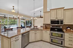 118 Fernwood Crescent, Royal Palm Beach, FL 33411 - Photo 13