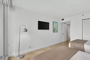 1717 N Bayshore Dr, Miami, FL 33132 - Photo 41