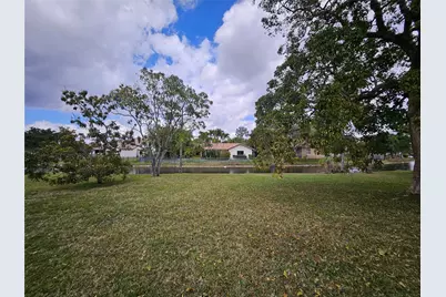 197 NW 113th Way, Coral Springs, FL 33071 - Photo 37