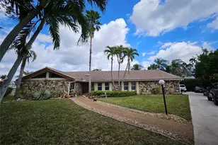 197 NW 113th Way, Coral Springs, FL 33071 - Photo 5