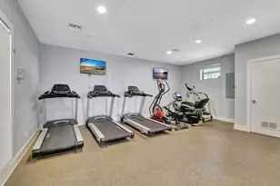 718 Executive Center Dr, West Palm Beach, FL 33401 - Photo 25