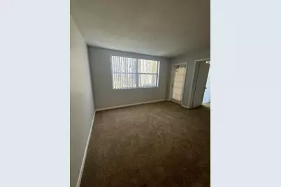 718 Executive Center Drive #16, West Palm Beach, FL 33401 - Photo 5