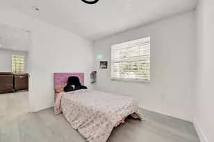 17021 NW 10th St, Pembroke Pines, FL 33028 - Photo 31
