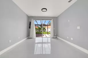 17021 NW 10th St, Pembroke Pines, FL 33028 - Photo 7