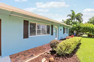 940 Dogwood Rd, North Palm Beach, FL 33408 - Photo 3
