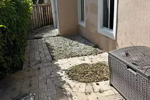 10019 NW 5th St, Plantation, FL 33324 - Photo 15