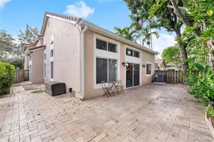 10019 NW 5th St, Plantation, FL 33324 - Photo 9