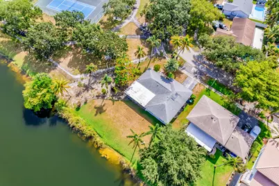 5523 SW 116th Avenue, Cooper City, FL 33330 - Photo 9