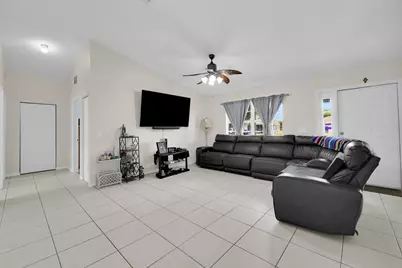 1295 12th Avenue SW, Vero Beach, FL 32962 - Photo 5
