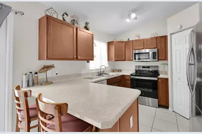 1295 12th Avenue SW, Vero Beach, FL 32962 - Photo 9