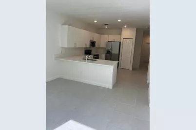 237 SW 159th Way, Pembroke Pines, FL 33027 - Photo 5