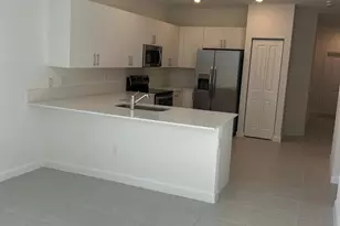 237 SW 159th Way, Pembroke Pines, FL 33027 - Photo 5