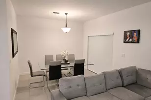 237 SW 159th Way, Pembroke Pines, FL 33027 - Photo 3