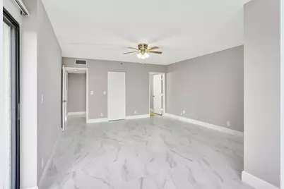 2200 S Cypress Bend Drive #707, Pompano Beach, FL 33069 - Photo 7