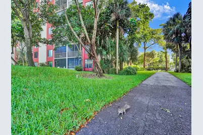 2200 S Cypress Bend Drive #707, Pompano Beach, FL 33069 - Photo 29