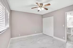 2200 S Cypress Bend Dr, Pompano Beach, FL 33069 - Photo 13